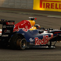 Pirelli investigates Vettel failure