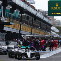 Mercedes shakes up drivers F1 garage crews