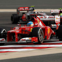 Alonso says Ferrari needs to do a proper job