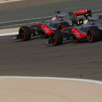 McLaren feud erupts in Bahrain