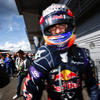 Ricciardo declares title hunt now on