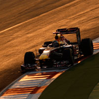 Race Report - Vettel breaks more records
