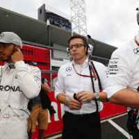 Wolff denies Hamilton in title meltdown