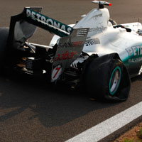 Petrov given five-place grid-penalty for Schumacher crash