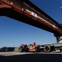 Raikkonen engineer Slade not moving to Ferrari