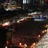 Singapore inks new deal until 2017