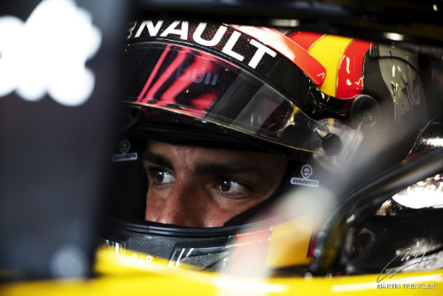 Renault wants quick decision over Sainz
