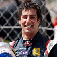 Ricciardo to turn up heat on Toro Rosso pair