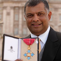 Fernandes receives CBE from The Queen