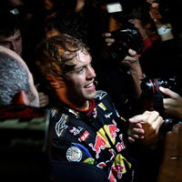 Vettel demonstrates Red Bull in Berlin