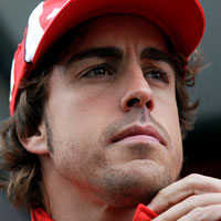 Alonso splits with wife