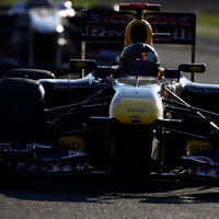 Hamilton unhappy about Red Bull front wing