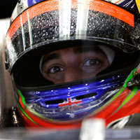 Torro Rosso dumps current drivers and signs Ricciardo and Vergne