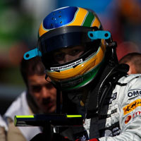 Senna steps back to go forward