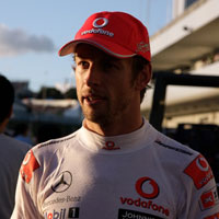 Button explains tyre dilemma