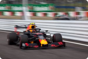 Verstappen wants Red Bull-Honda to risk more