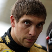 Vitaly Petrov signs for Caterham replacing Trulli