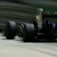 Qualifying Report - Vettel claims Singapore pole