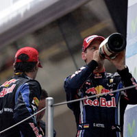 Horner denies Red Bull favour Vettel