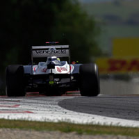 Hamilton starts from the back, Maldonado on pole!