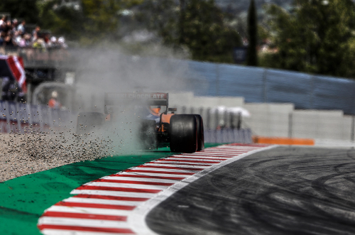 Sainz deal sparks battle for Spanish TV rights