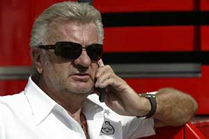 Manager says Schumacher's wife deleted me