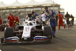 Schumacher promoted to Ferrari reserve role