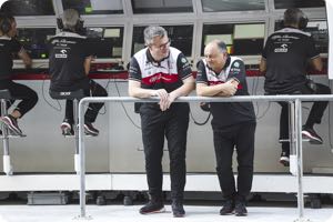 Vasseur can lead Ferrari to 2023 title says Grosjean