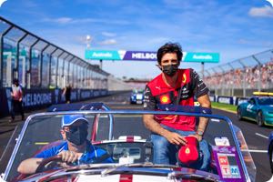Sainz slipping into Ferrari number 2 role?