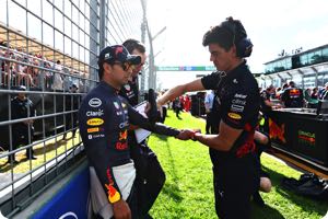Red Bull opens door to 2023 driver change