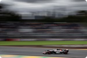Too early for Hulkenberg, Ricciardo talks says Steiner