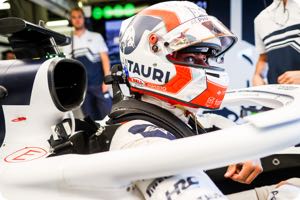 Gasly stays with AlphaTauri in 2023