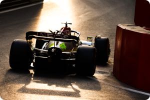 No door open at Mercedes says Wolff