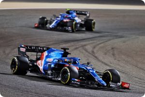 Alonso denies saying he's better than Hamilton