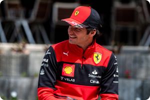 Ferrari extends Sainz through 2024