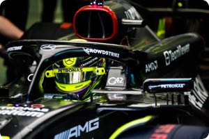 Hamilton hits back over contract delay rumours
