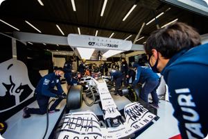 Too soon to write off Kvyat says Petrov