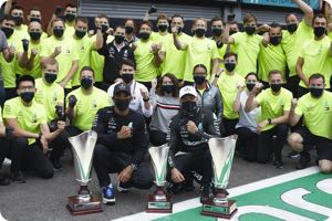 50 Mercedes staff heading to Red Bull?