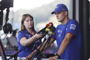 Works Audi race seat would be nice says Schumacher