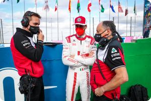Giovinazzi hits back at Alfa Romeo boss Vasseur