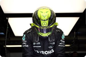 Hamilton not begging for new contract says Wolff