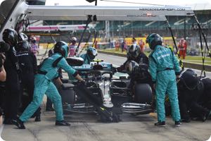 Mercedes seeks solution to reserve driver issue