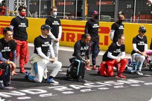 Report - No more pre-race 'kneeling' in 2021?