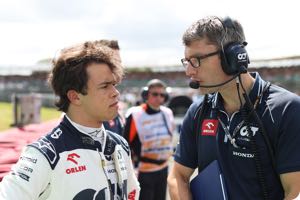 Marko defends decision to sack rookie de Vries