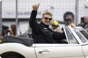 Hulkenberg cautiously keen on another year at Haas