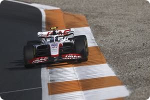 Schumacher must take criticism says Hakkinen