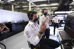 Sources say Daimler unhappy with Wolff