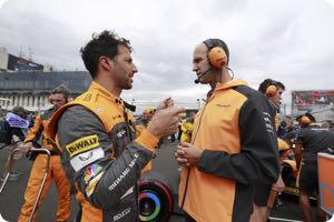 No race seat for Ricciardo his choice