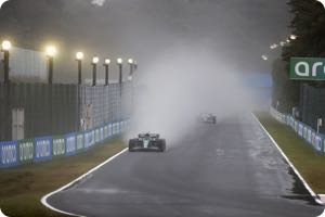 Pirelli hits back at wet tyre criticism