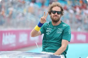 Vettel should drop interest in politics